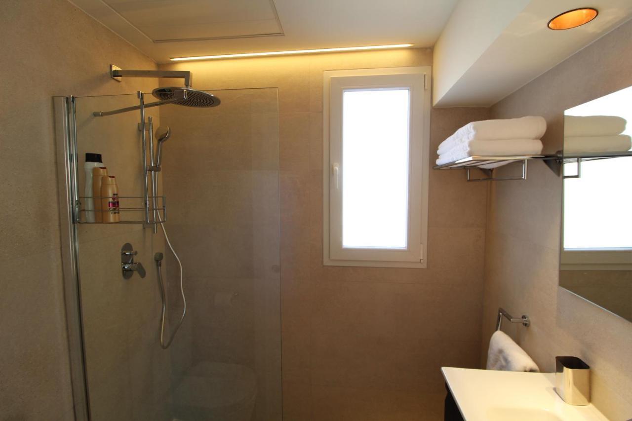 Atico Loft De Lujo Con Terraza Espectacular Y Vista A Los 2 Castillos Lejlighed Alicante Eksteriør billede